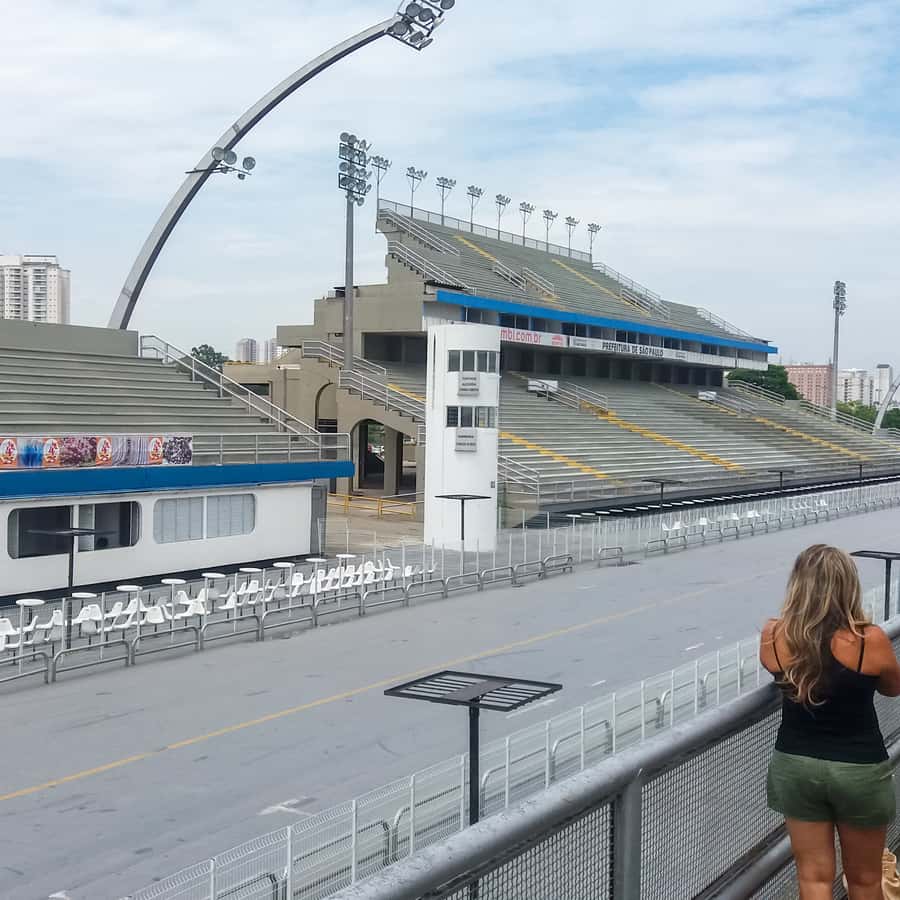 Colagem de mídia