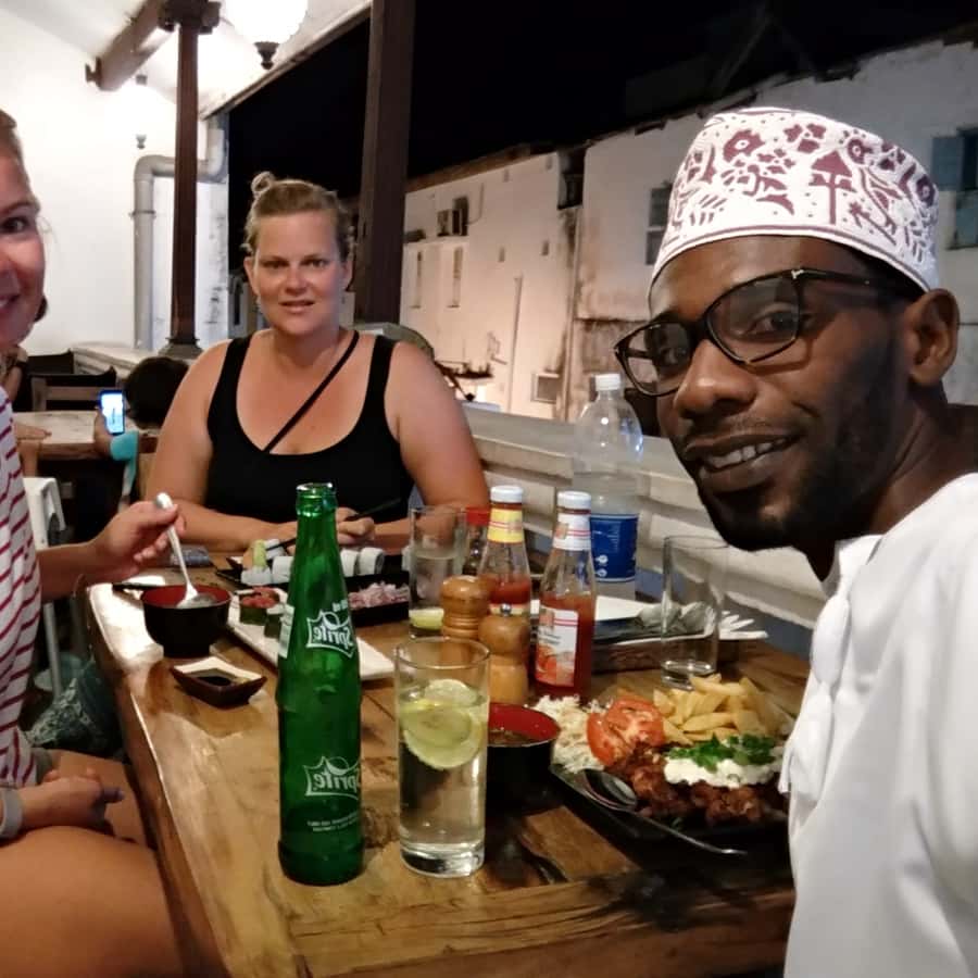 Hotel Kalinga Tee Shirt PersonnalisÃ© France Hotel Kalinga Sweat