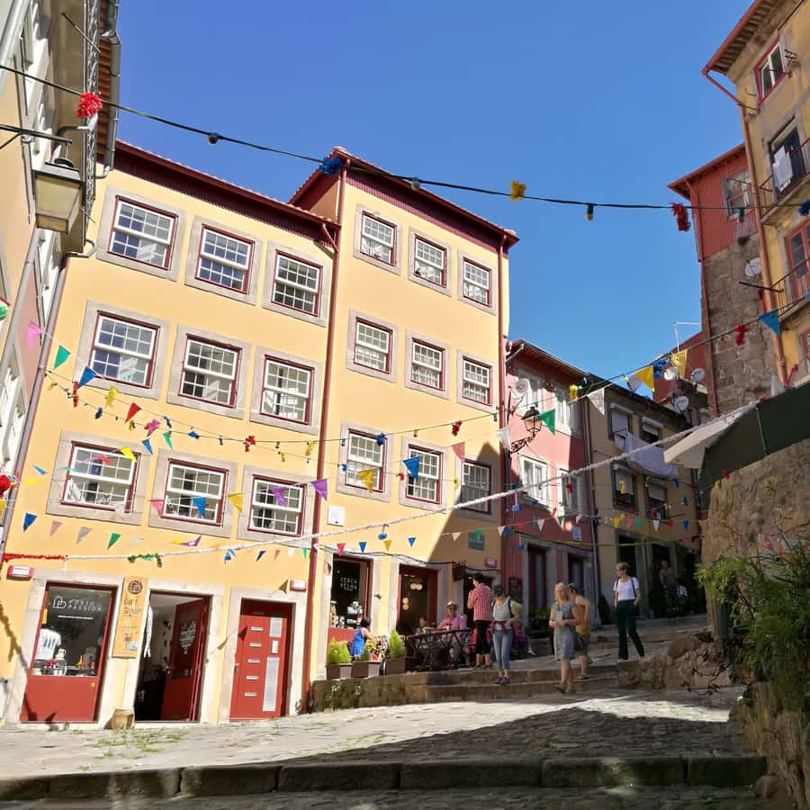 Colagem de mídia