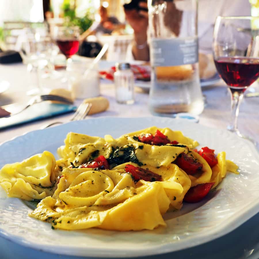 Lucca: lezione di cucina sulla pasta con uno chef locale