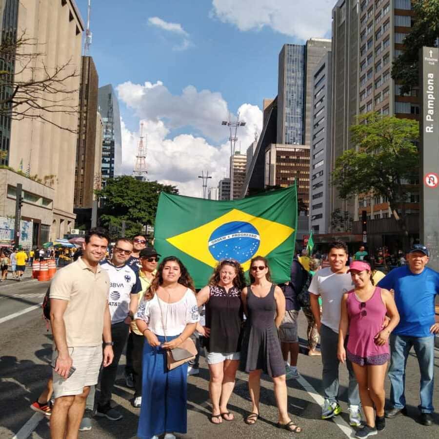 Colagem de mídia