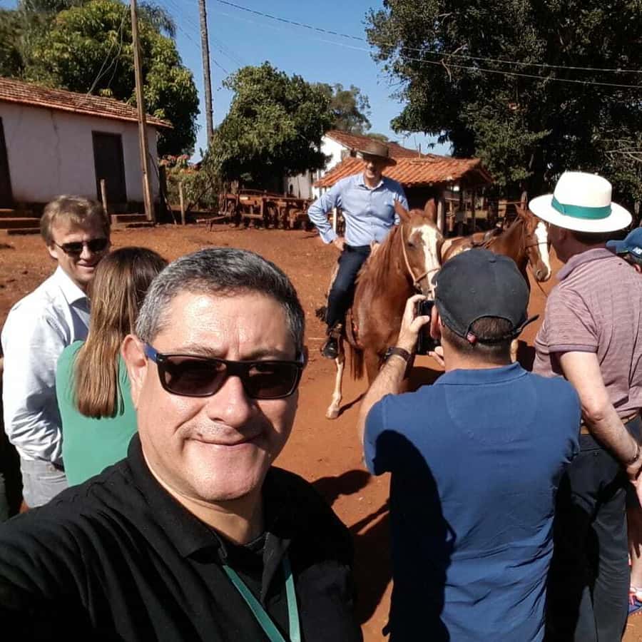 Colagem de mídia