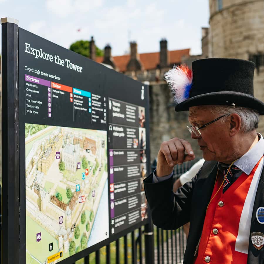 Ganztagestour durch London \u0026 Flug mit dem London Eye | GetYourGuide, image size:900x900