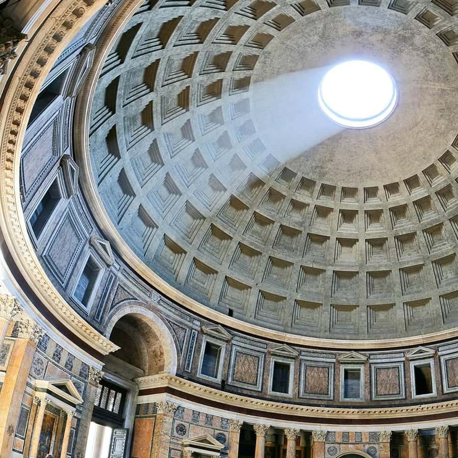 Pantheon Tour: Dome, Ancient Art and Raphael's Resting Place