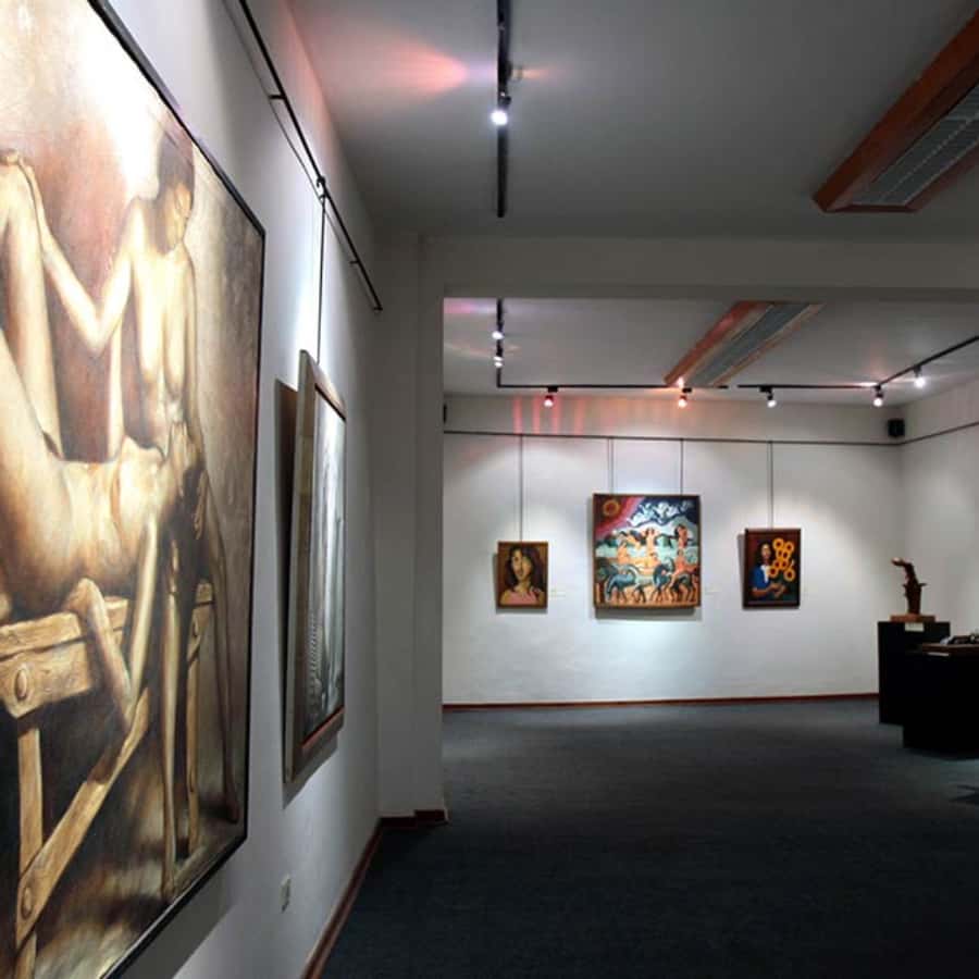 Colagem de mídia