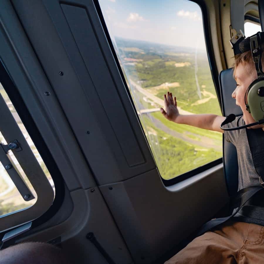 Pigeon Forge: Smoky Mountain and Lake Helicopter Trip
