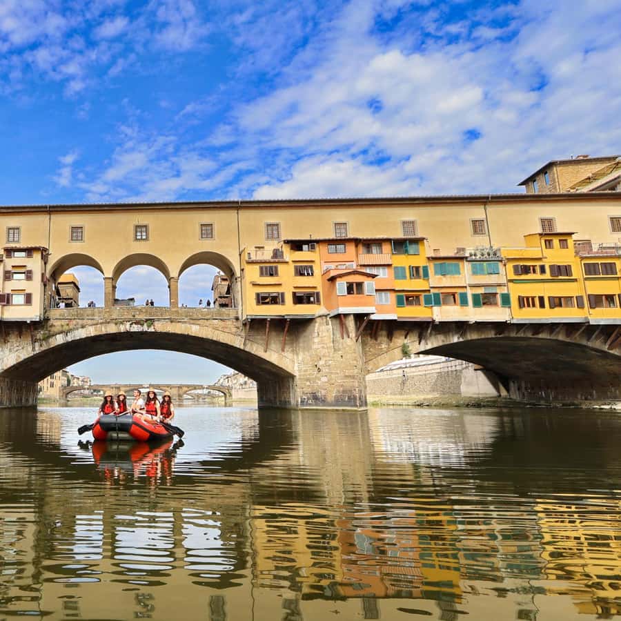 イタリア　ヴェッキオ橋　彫刻 イタリアヴェッキオ橋彫刻