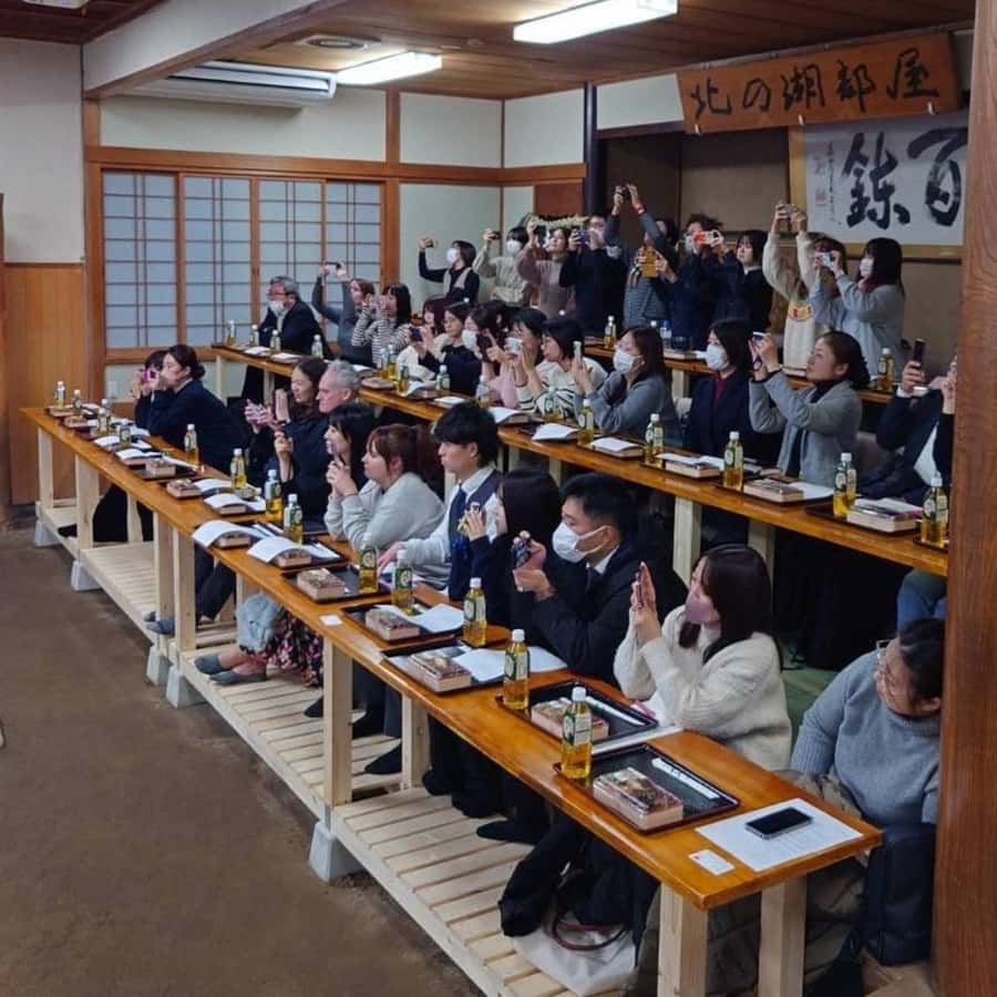 Tokyo: Sumo Show and Dining Experience