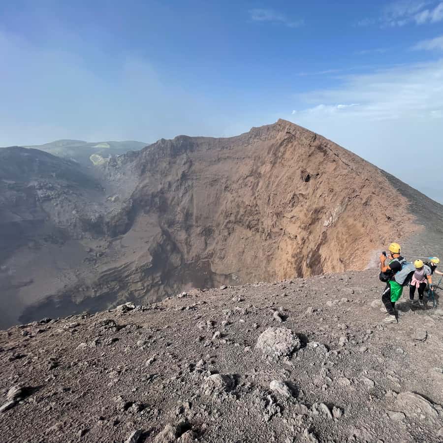Piano Provenzana: Mount Etna Hiking Trip to 3,380 Meters