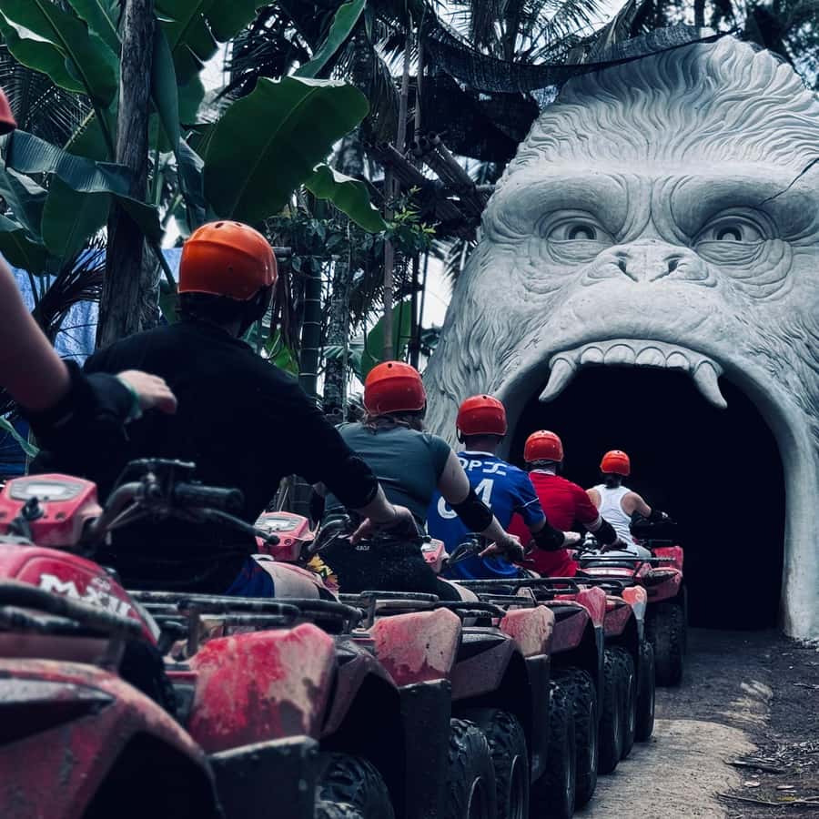 Colagem de mídia