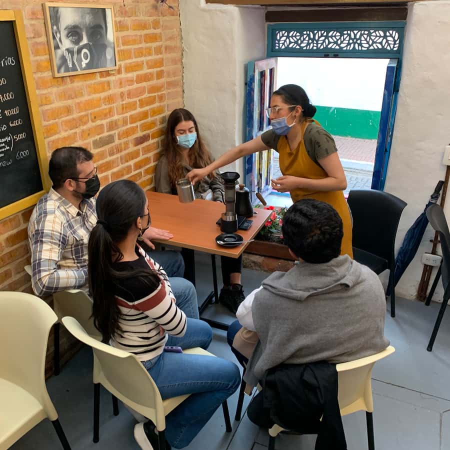 Colagem de mídia