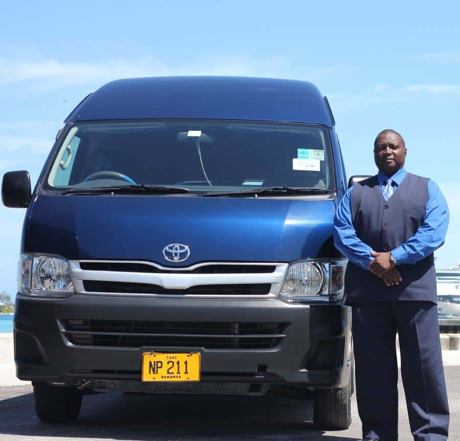 Nassau Airport: to Warwick & RIU All Inclusive Resorts