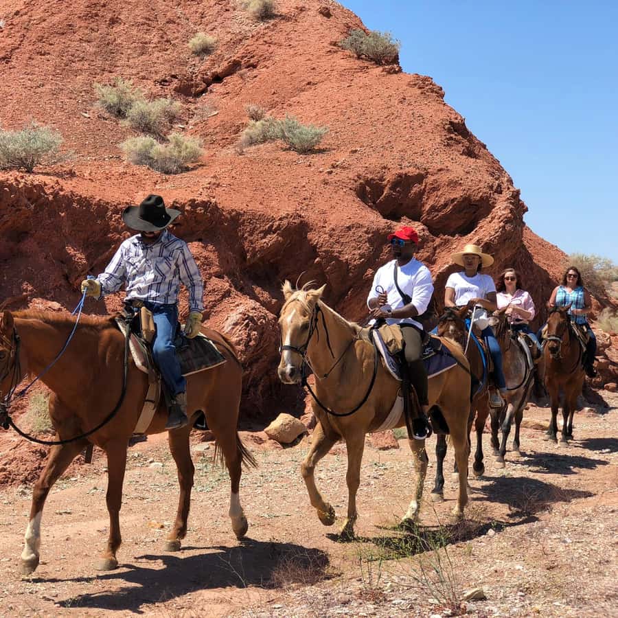 Las Vegas: Horseback Riding with Breakfast GetYourGuide - Main Image