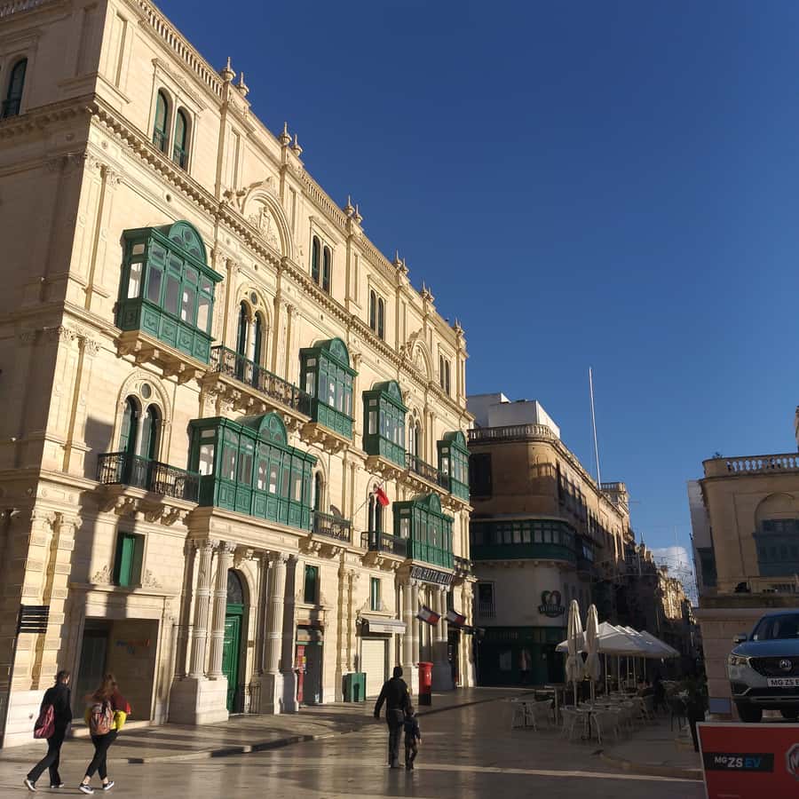 Colagem de mídia