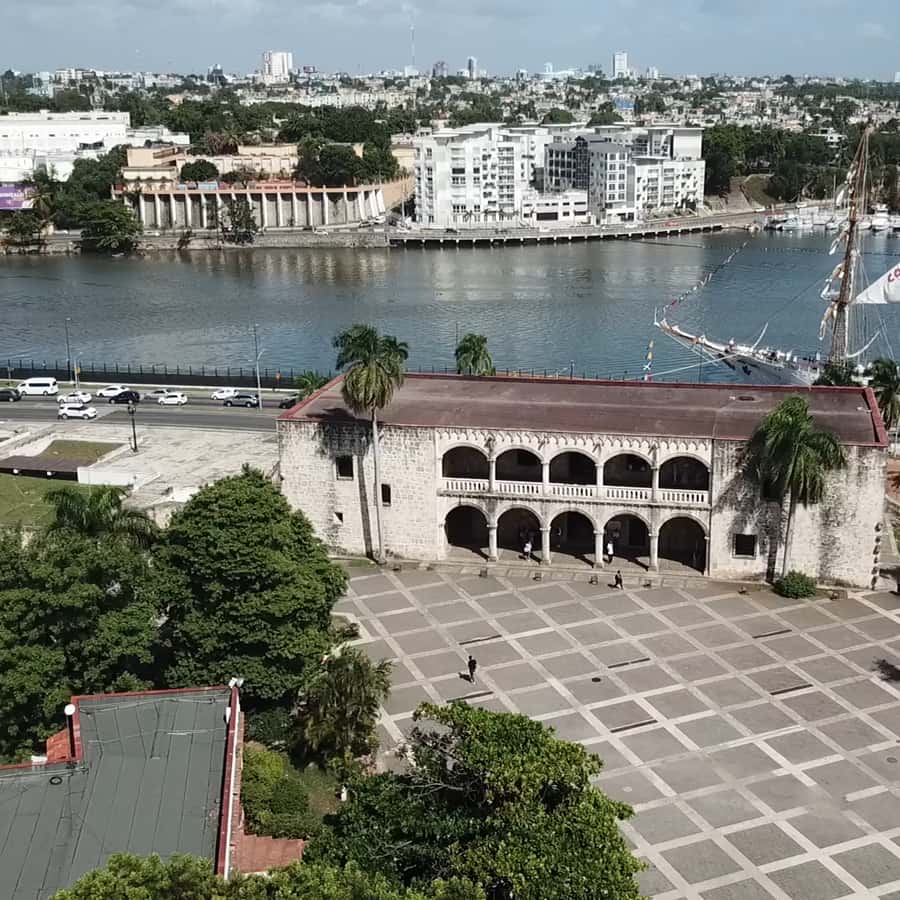 Colagem de mídia