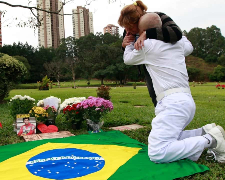 Colagem de mídia