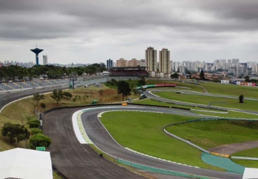 Colagem de mídia