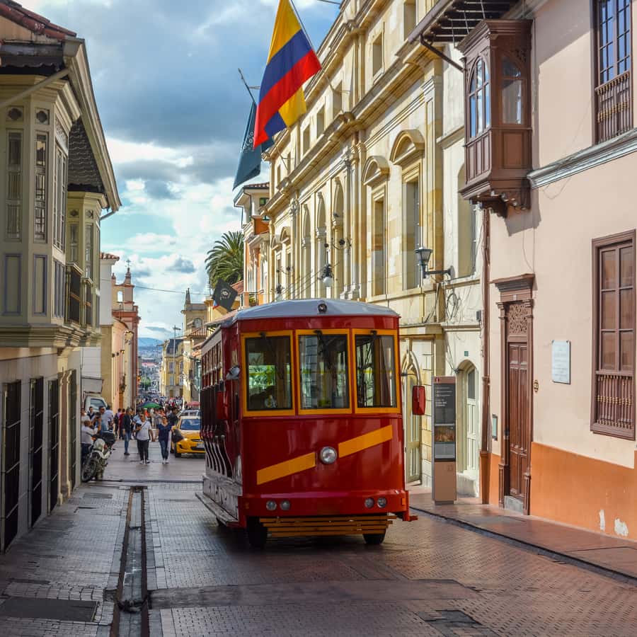Colagem de mídia