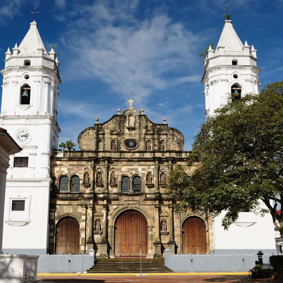 Colagem de mídia