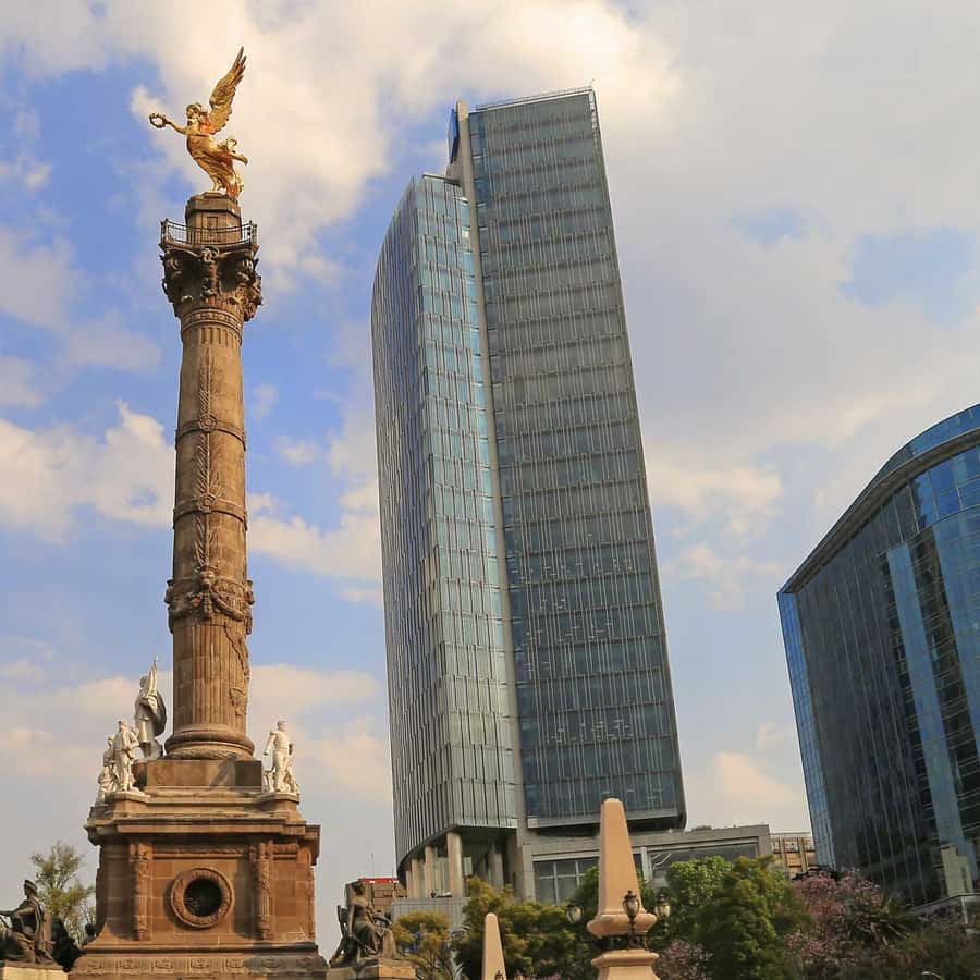 Colagem de mídia
