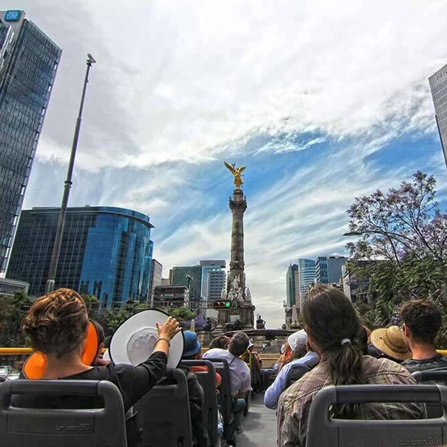 Colagem de mídia