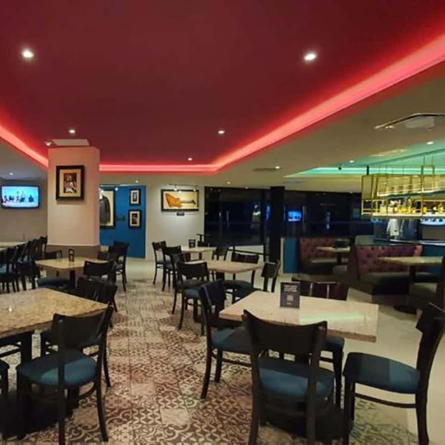 Colagem de mídia