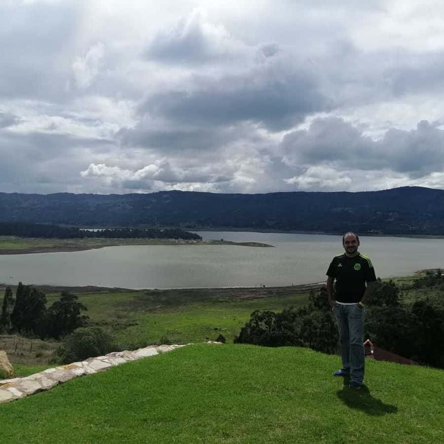 Colagem de mídia