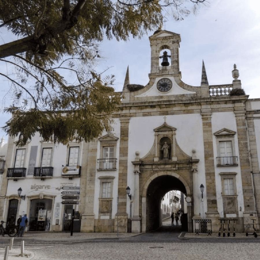 Colagem de mídia