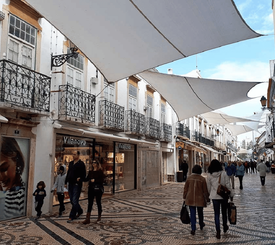 Colagem de mídia