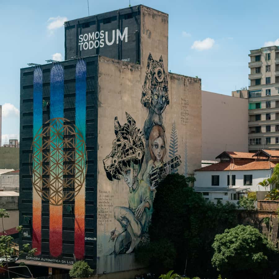 Colagem de mídia