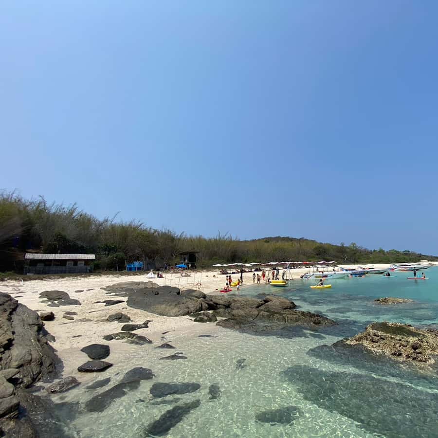 Pattaya: Private Speedboat Tour to Koh Phai with Activities