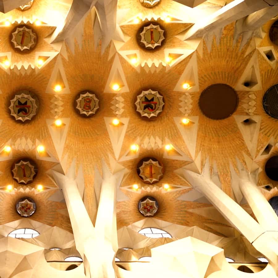 Barcelona: Sagrada Familia Skip-the-Line Guided Tour