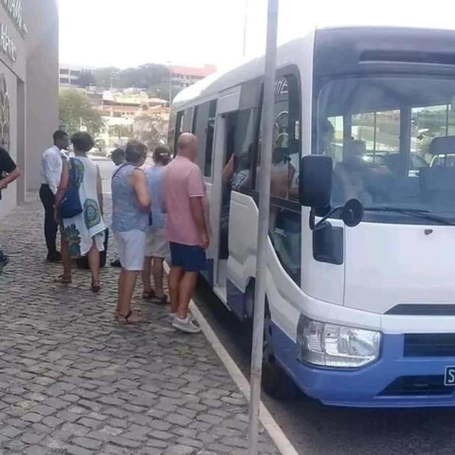 Colagem de mídia