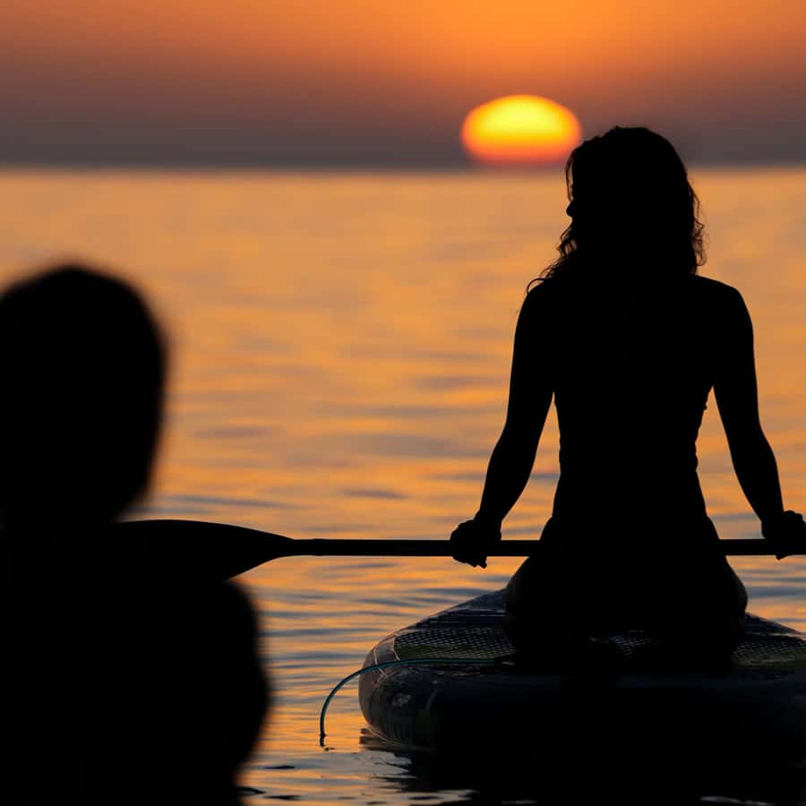 Barcelona: Sunrise Paddleboarding with Instructor and Photos