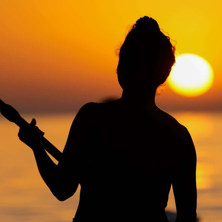 Barcelona: Sunrise Paddleboarding with Instructor and Photos