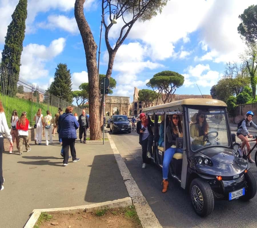 Rome: Night Tour of the City by Golf Cart