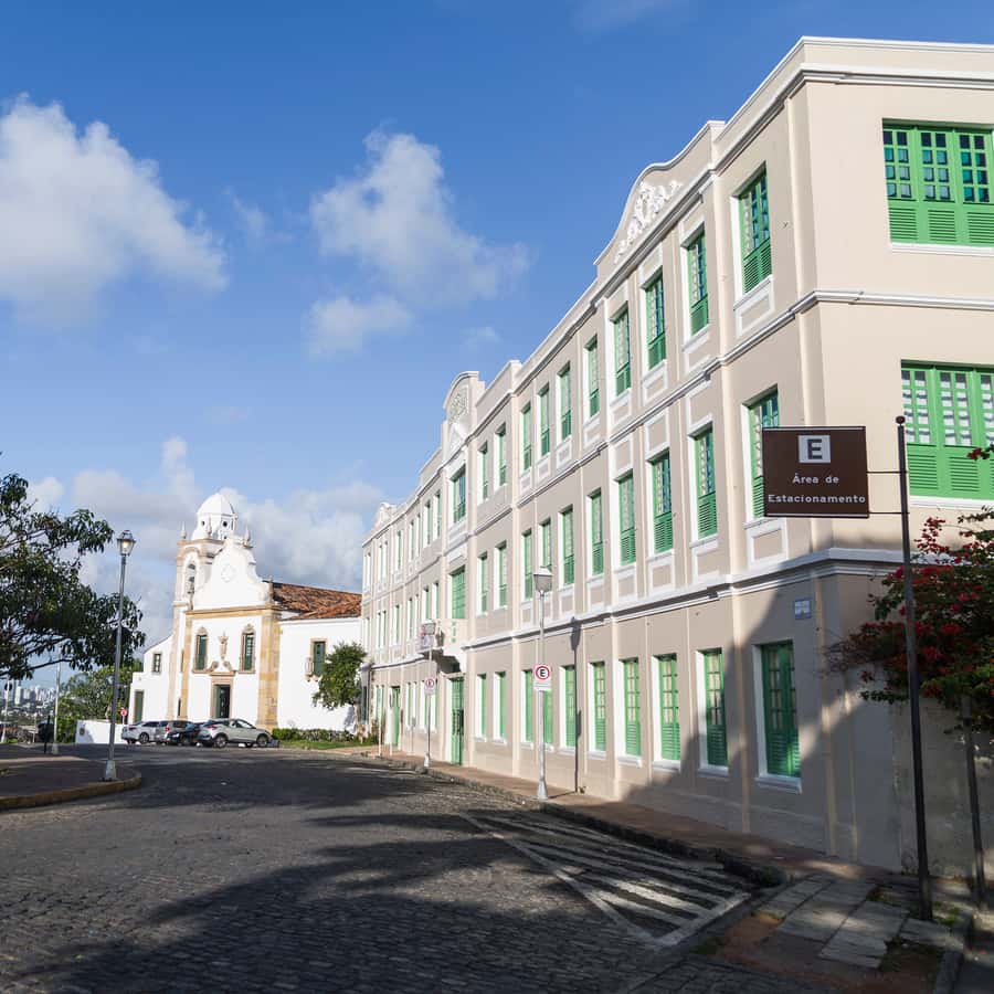 Colagem de mídia