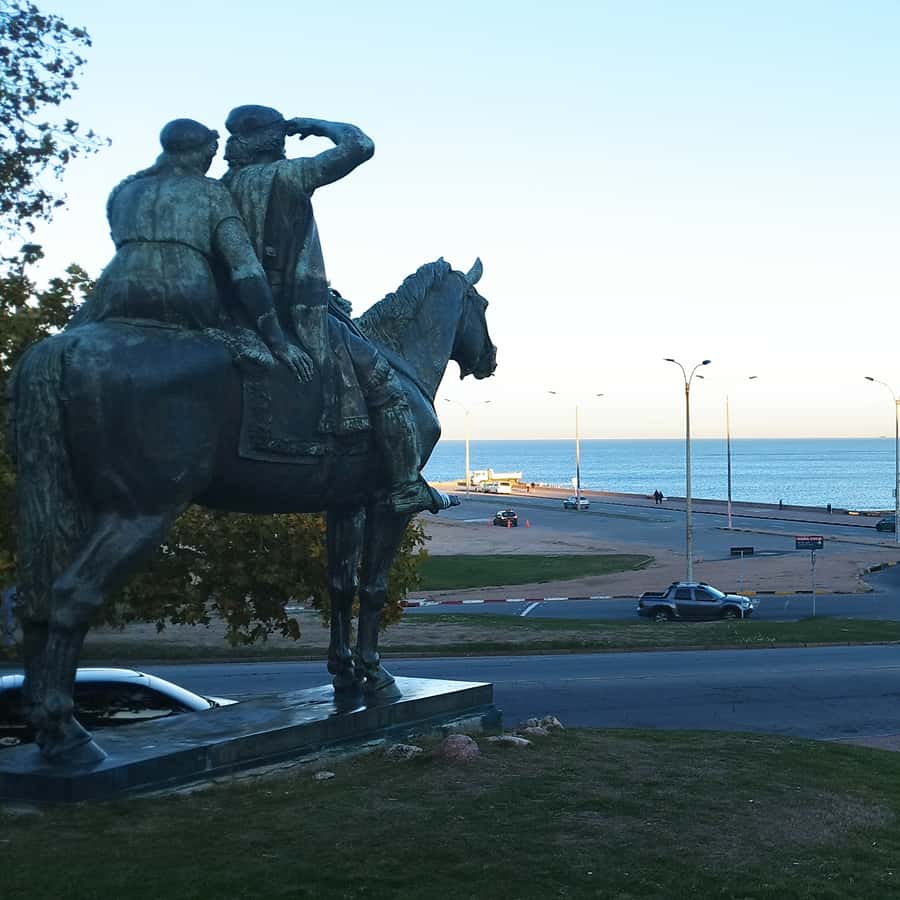 Colagem de mídia