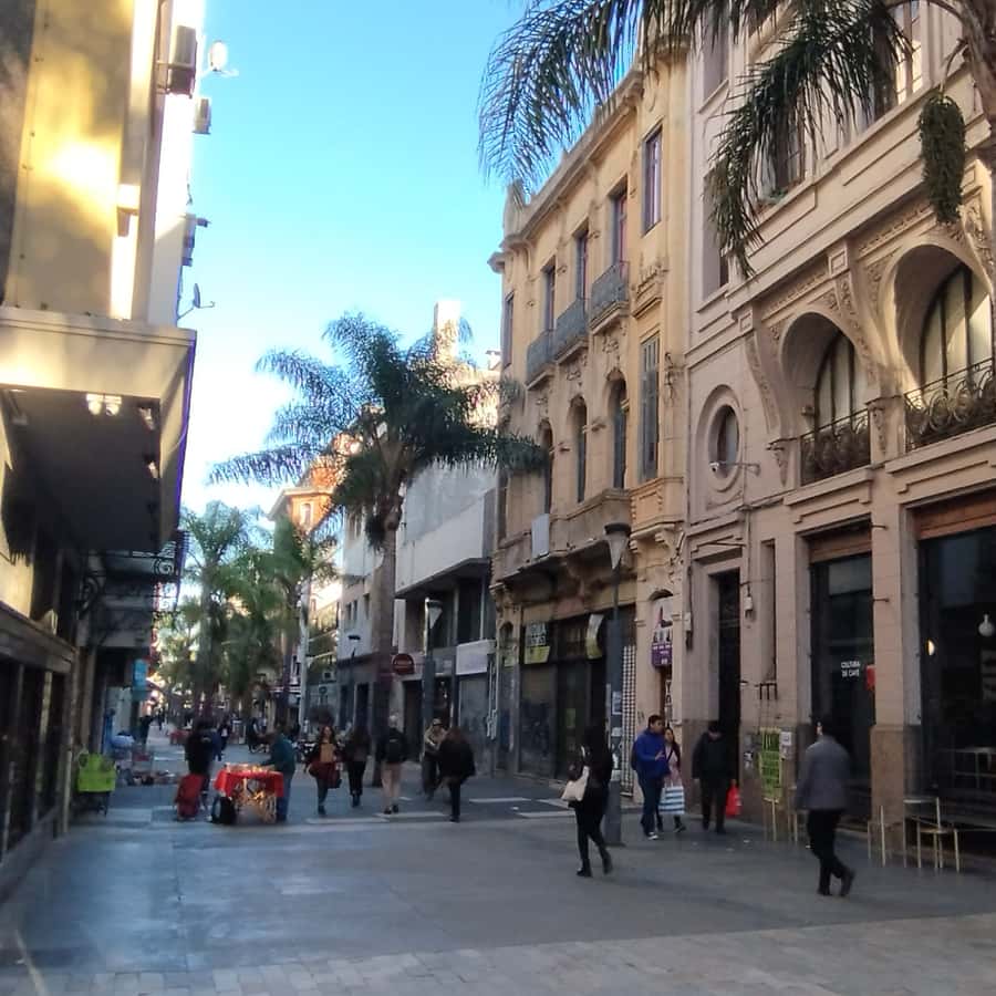 Colagem de mídia