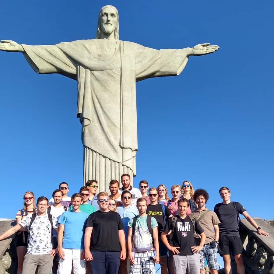 コルコバードのキリスト像ハイキング：リオの象徴的なランドマークへの