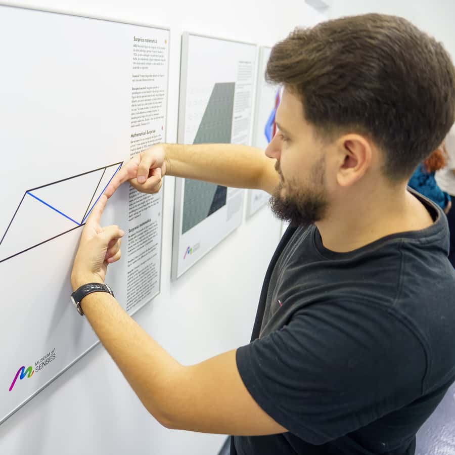 Colagem de mídia