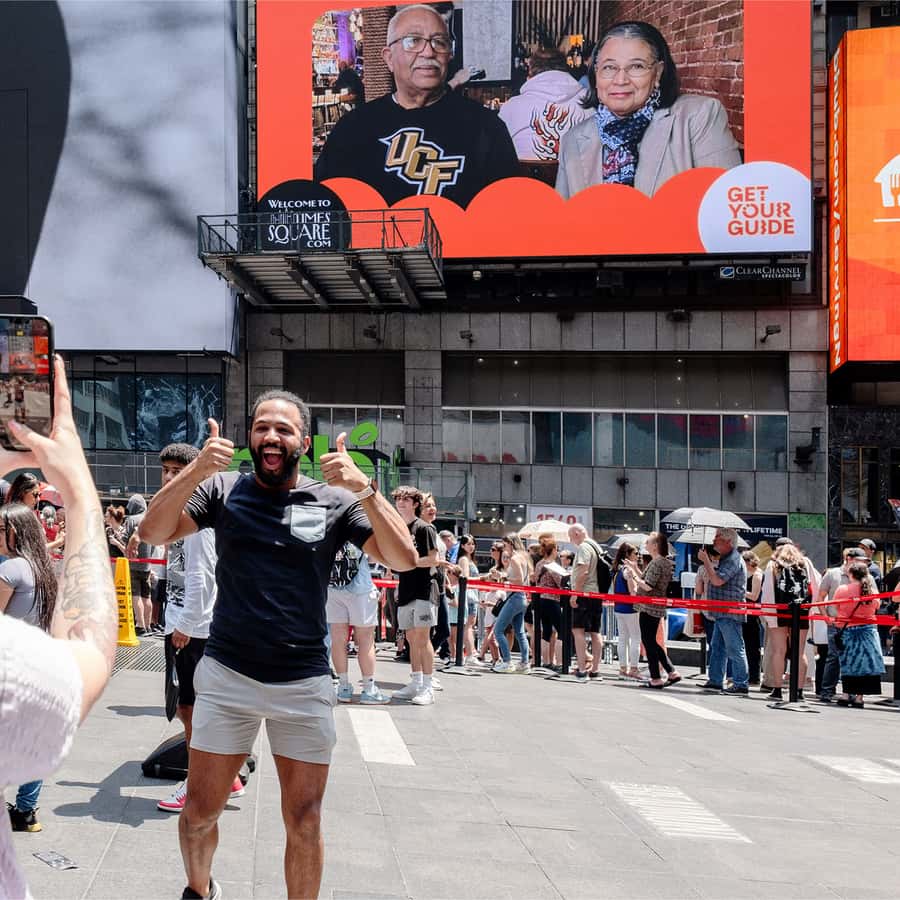 NYC: See Yourself on a Times Square Billboard for 24 Hours
