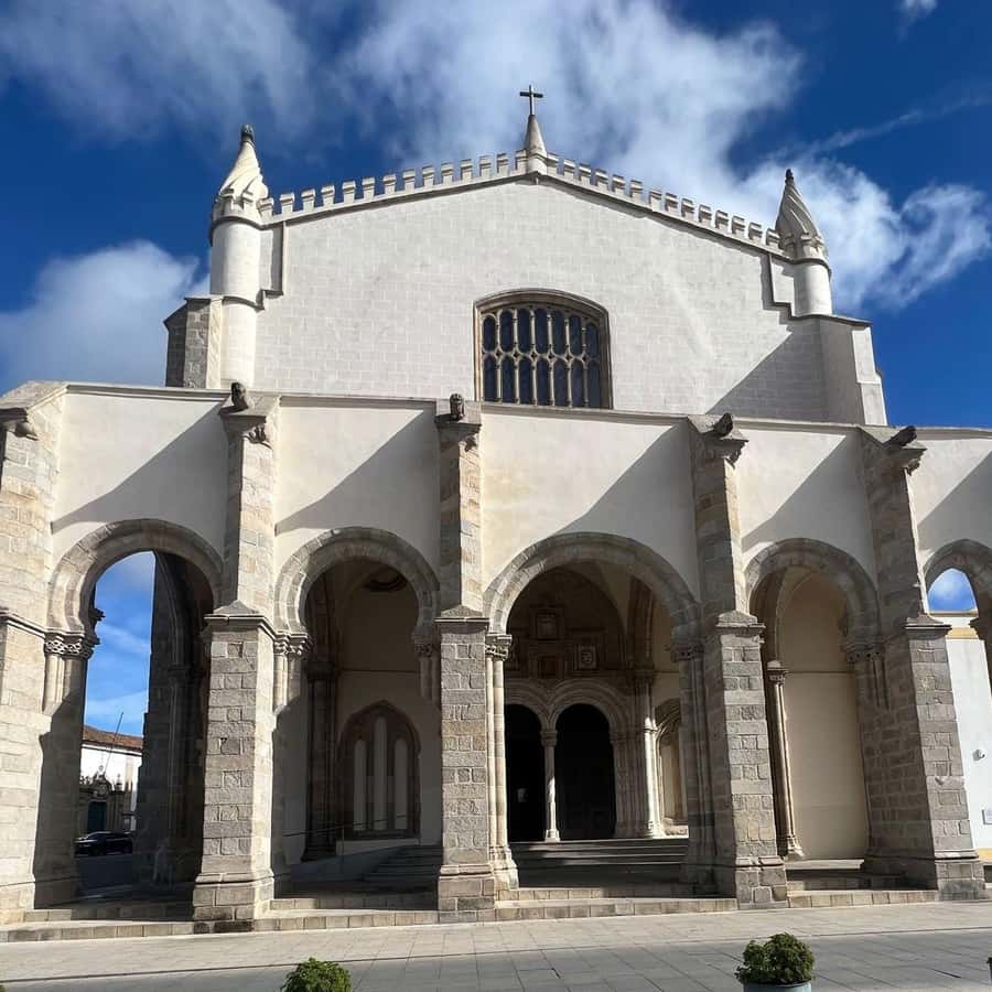 Colagem de mídia