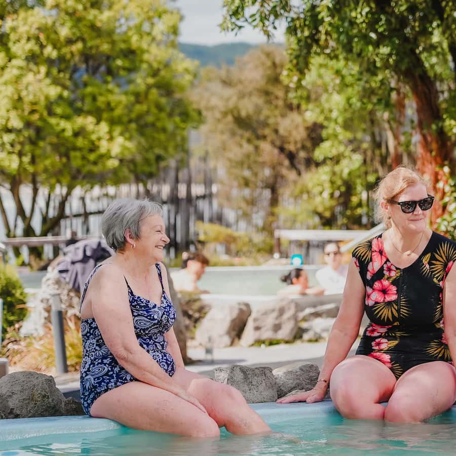 MITAI MAORI VILLAGE Night XP Polynesian Spa da Auckland