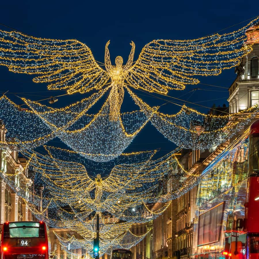 London: Christmas Lights Tour by Vintage Bus GetYourGuide