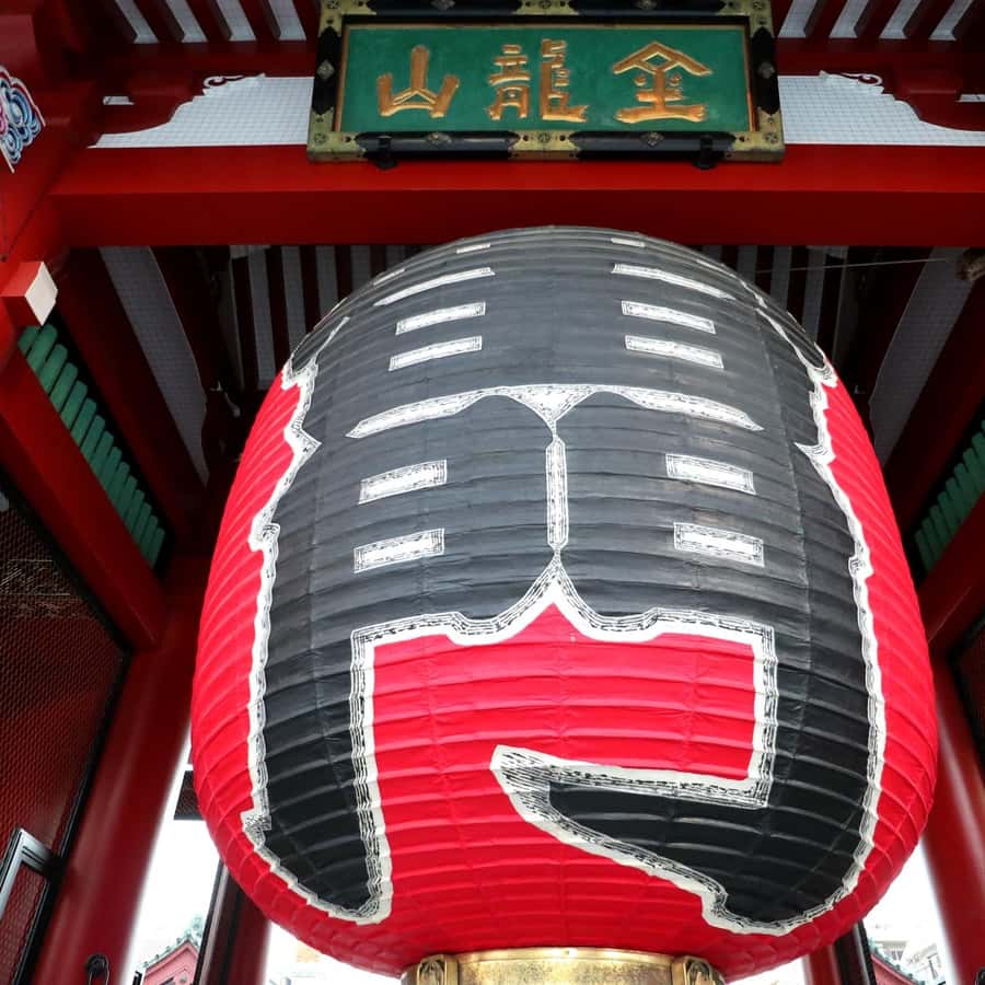 Tokyo: Asakusa Walking Tour with Sensoji Temple Visit