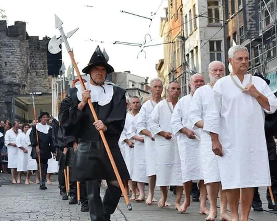 Colagem de mídia