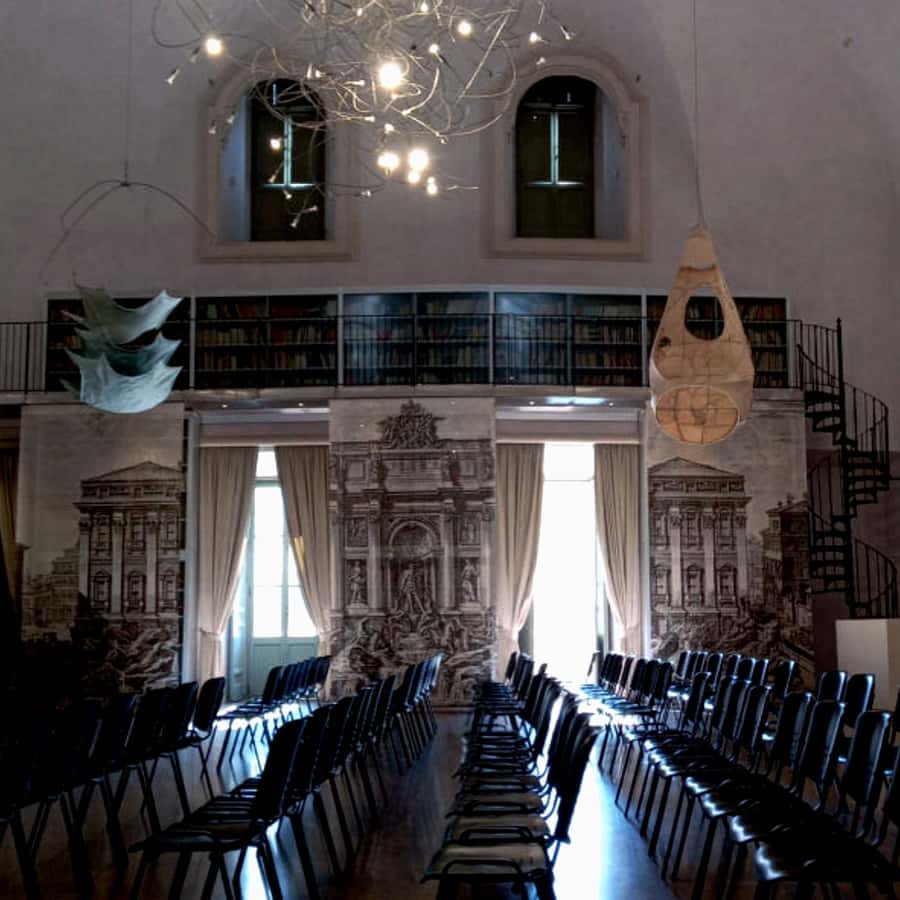 Colagem de mídia