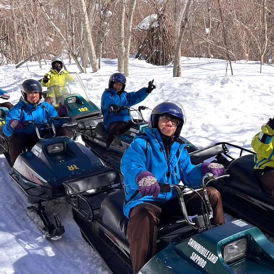 Hokkaido Seasonal: Lake Toya & Noboribetsu Jigokudani Valley