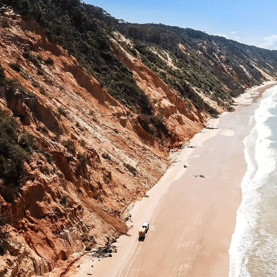 レインボー ビーチ : イルカとのカヤックとビーチ 4WD ツアー